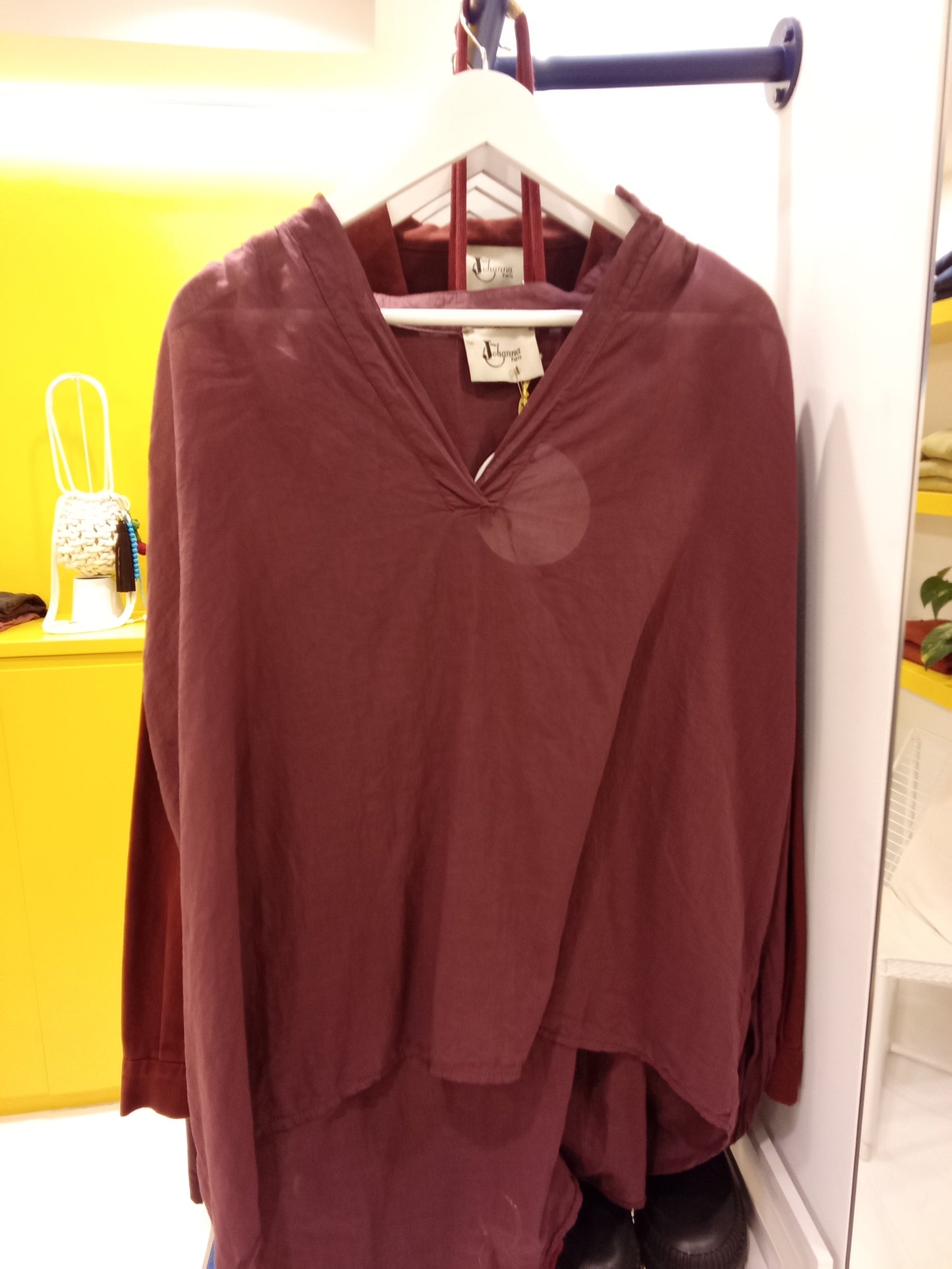 Johanna light v neck blouse S026