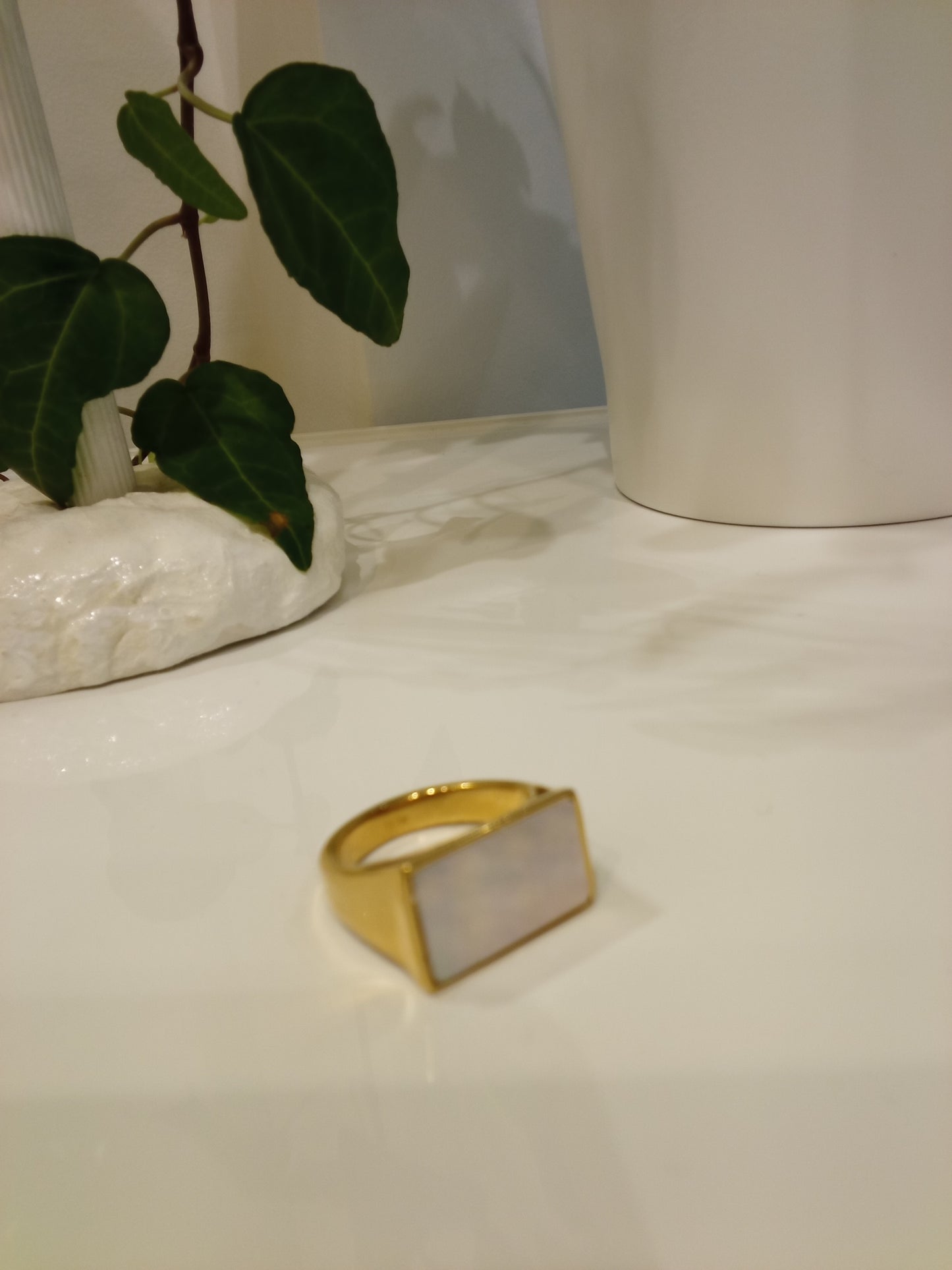 Rectangle white shell inlay ring