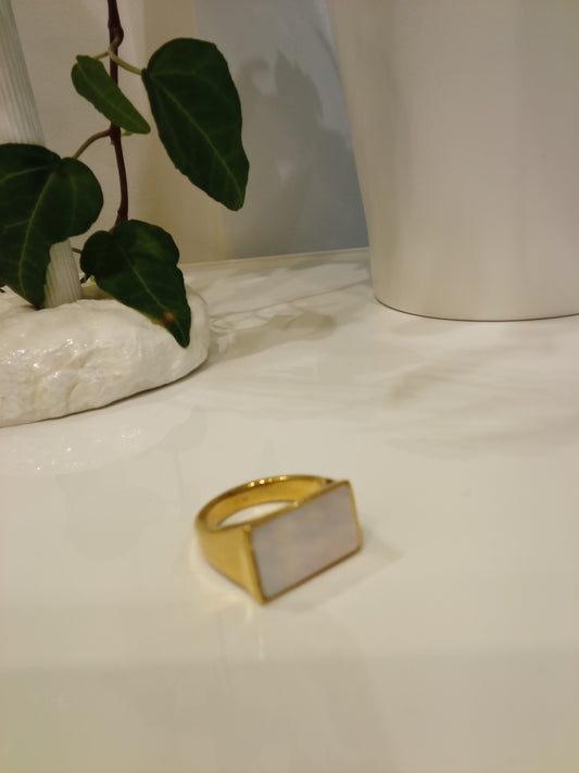 Rectangle white shell inlay ring