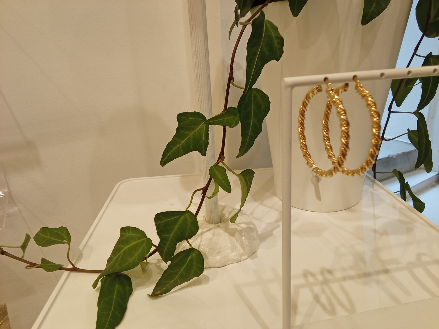 Gold twist hoop earrings