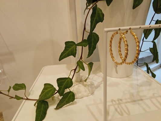 Gold twist hoop earrings