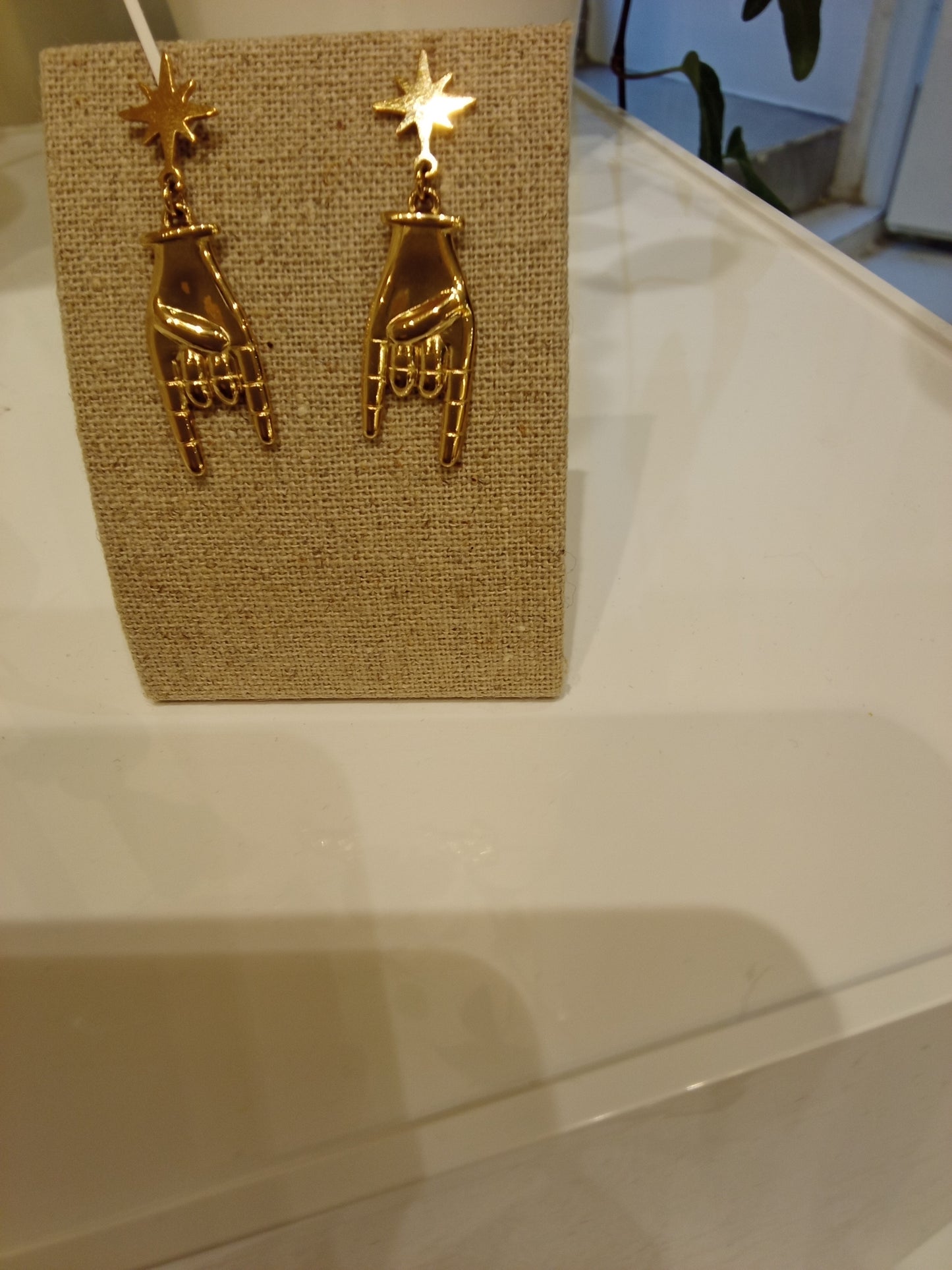 Rock star finger earrings