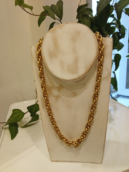 Chain necklace