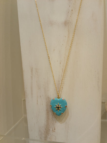 Heart pendant necklace