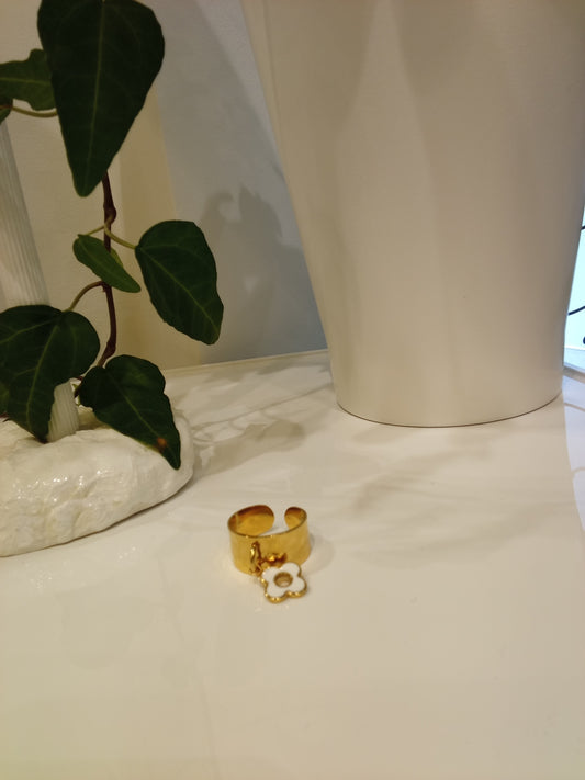 Cuff ring with flower charm