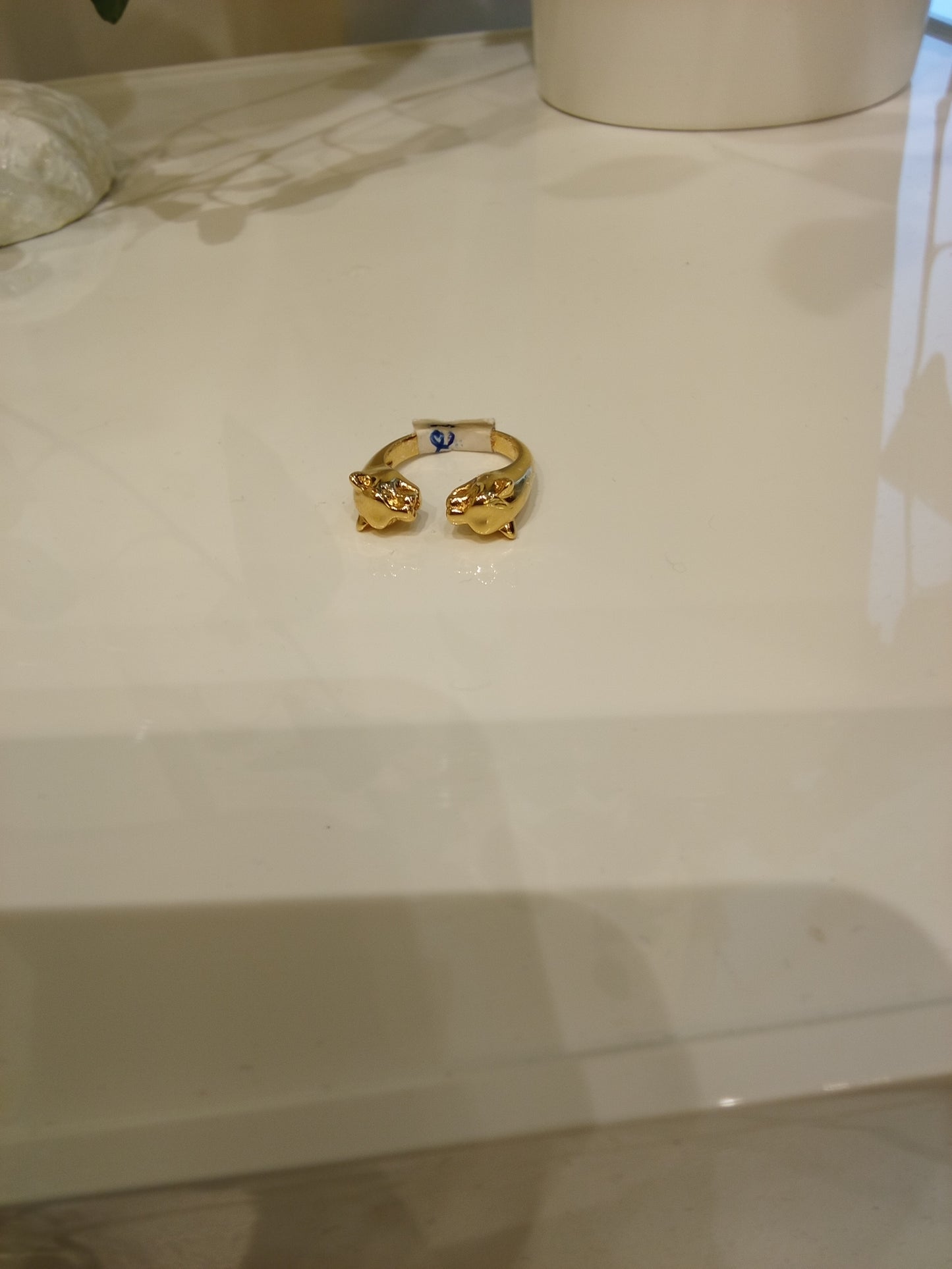 Tiger ring