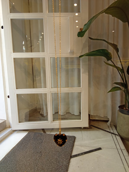 Heart pendant necklace