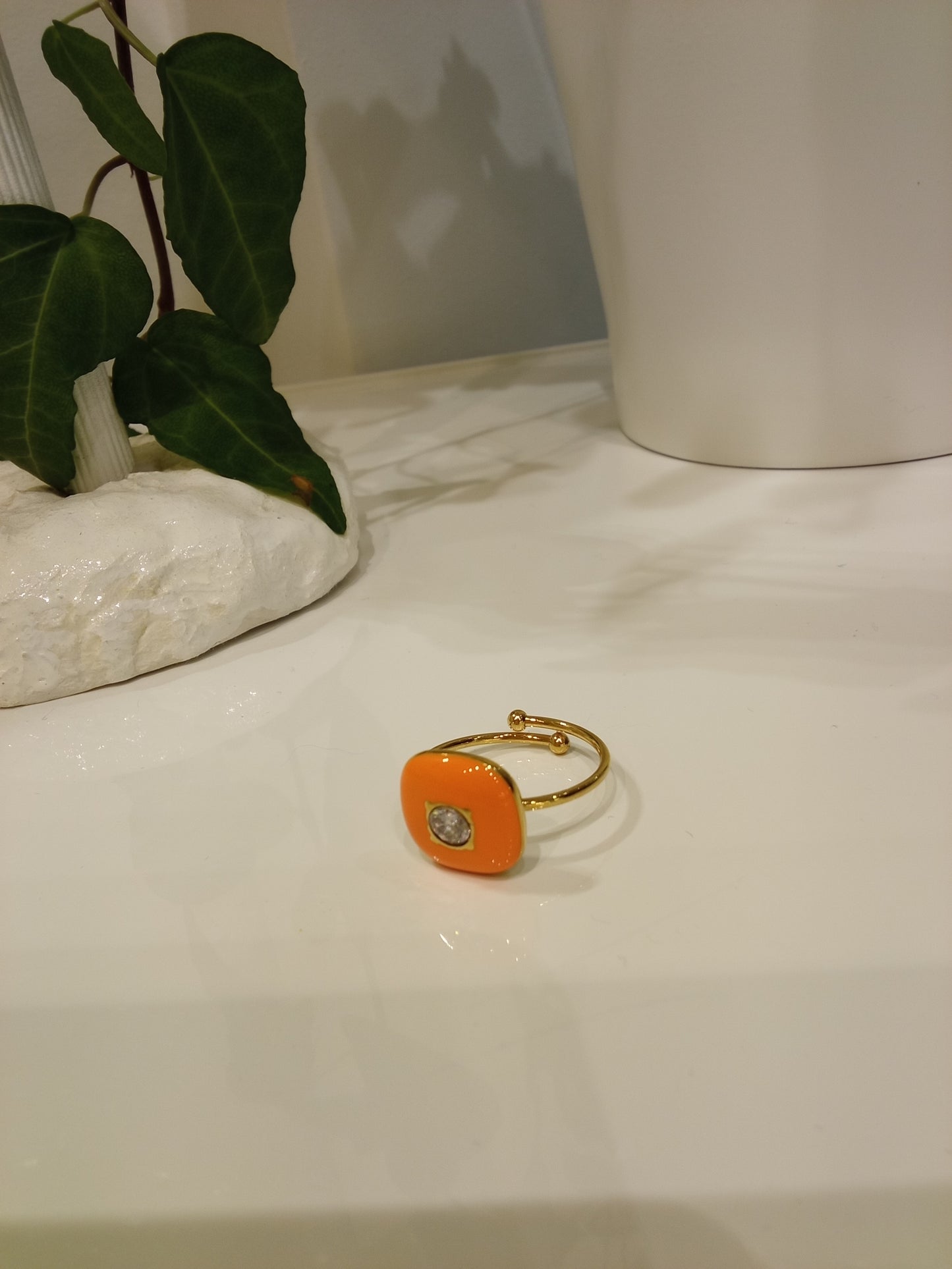 Enamel top with zirconia ring