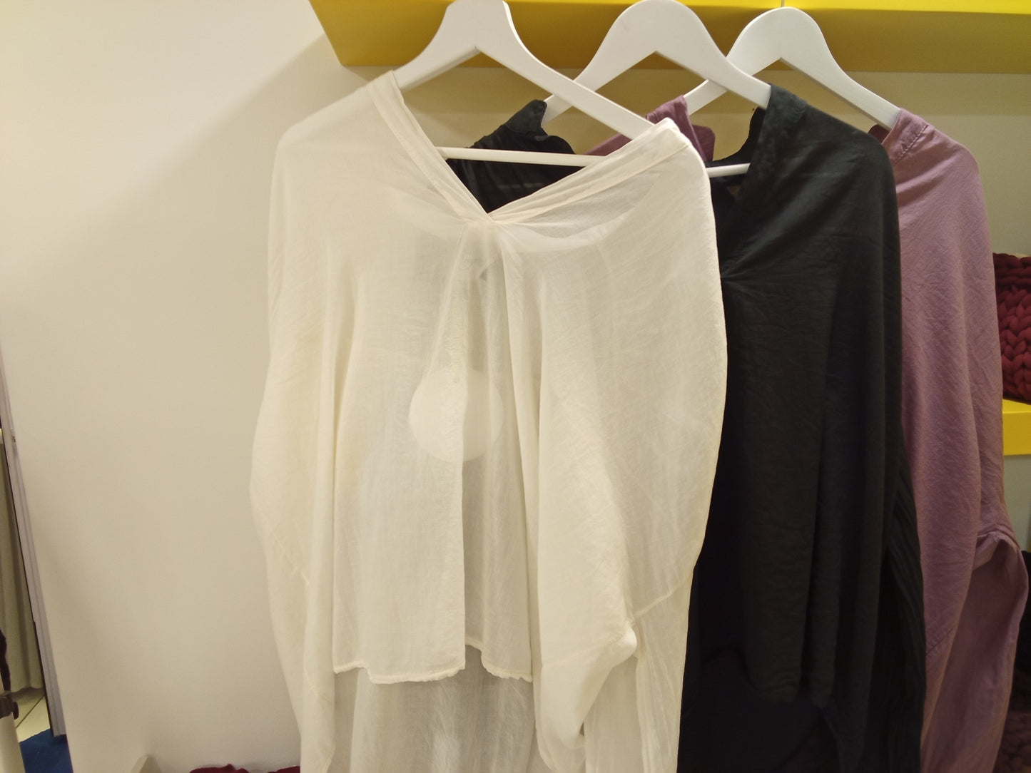 Johanna light v neck blouse S026